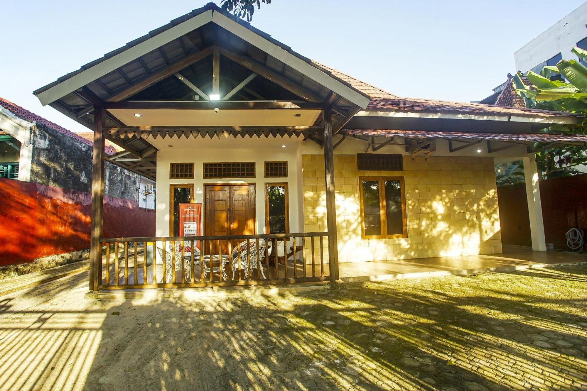 Super Oyo 91055 Homestay Syariah Bandar Lampung Exterior photo